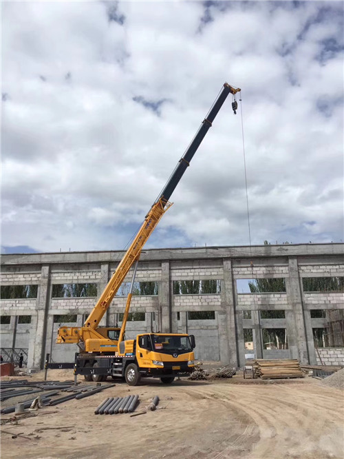 哈密市吊装作业前会做设备检查吗？安全保障措施有哪些？